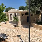 فيلة Trullo Parcomonsignore Con Piscina Privata